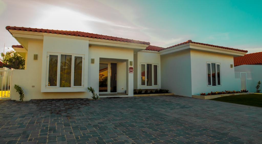 Villa Noah Palm Beach Luaran gambar